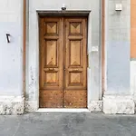 Noh Vatican Courtyard 로마