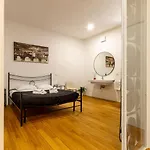 Noh Vatican Courtyard Appartement *