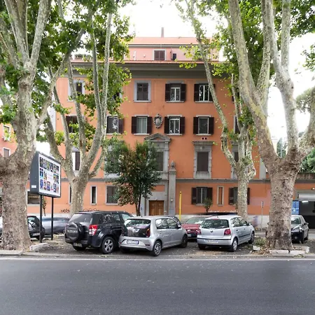Noh Vatican Courtyard *