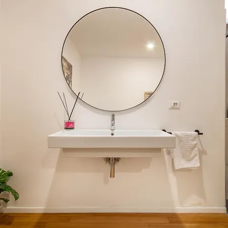 Noh Vatican Courtyard 아파트 로마