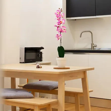 Noh Vatican Courtyard *